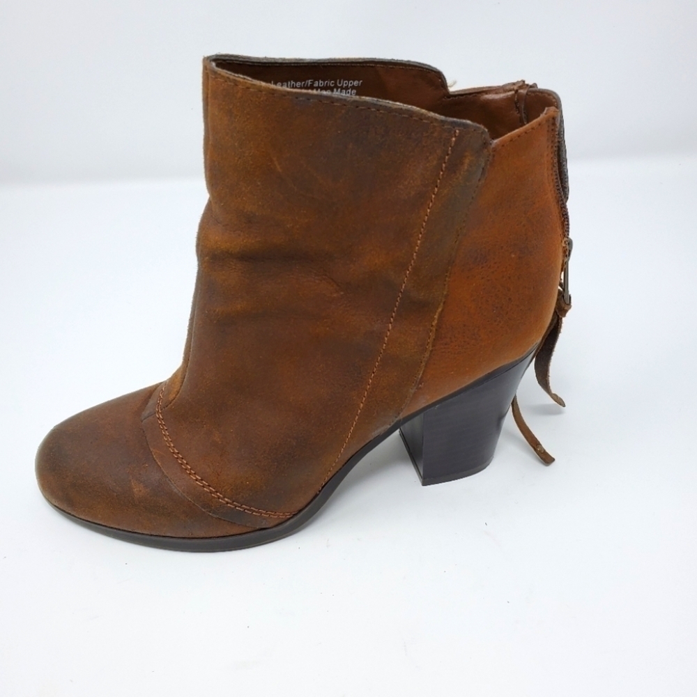Bar III Jillian Women Brown Ankle Leather Boots Sz 5.5